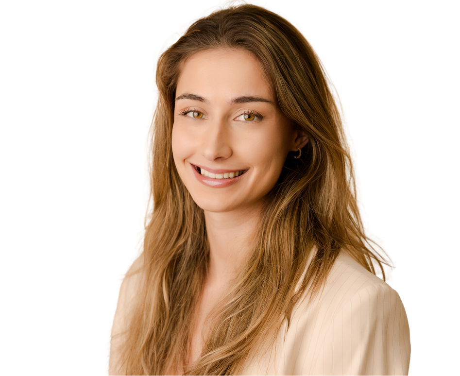 Retrato sonriente profesional de asesora inmobiliaria